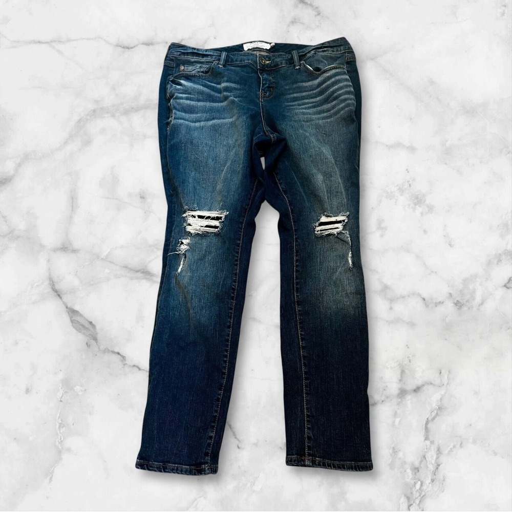 Torrid plus size jeans denim 18R 30 inseam. Distressed,‎ straight leg - Picture 2 of 7